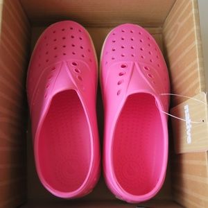 NIB Native Miller shoes, Hollywood Pink, C13
